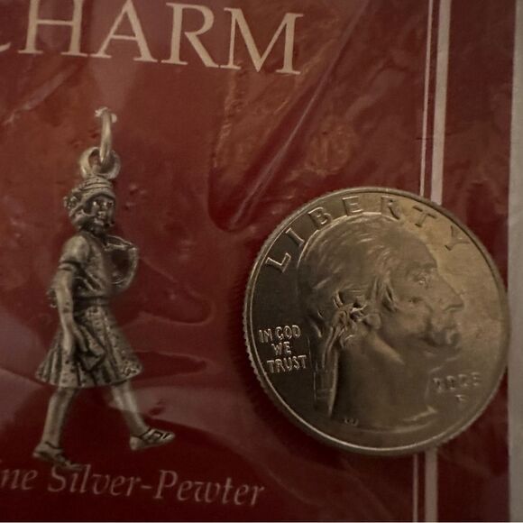 Vintage Keepsake Charm in Genuine Silver-Pewter - Picture 4 of 17